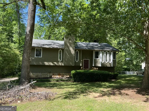816 Cedar Lake Dr SE, Conyers, GA 30094