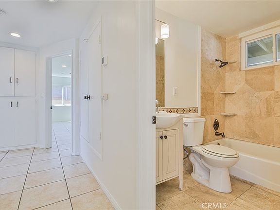 5th image of 10012 Saint Stephen Cir