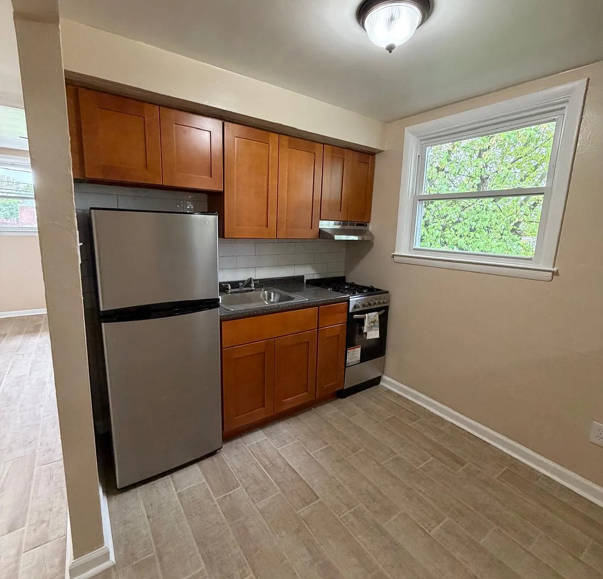 1 bed, 650 sqft, $1,250 — Photo 1