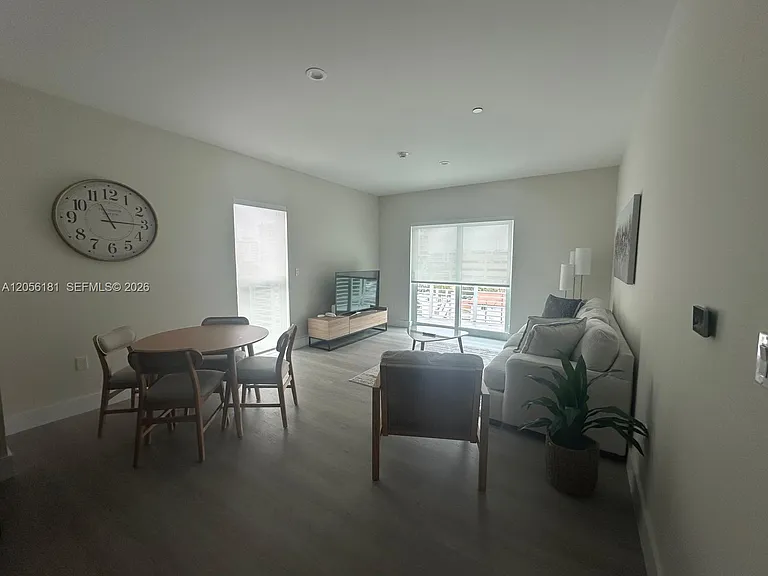 1938 Jackson St #502 — Photo 5