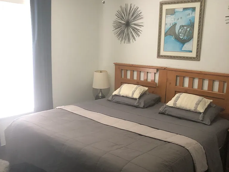 Kilimanjaro Dr — Photo 2