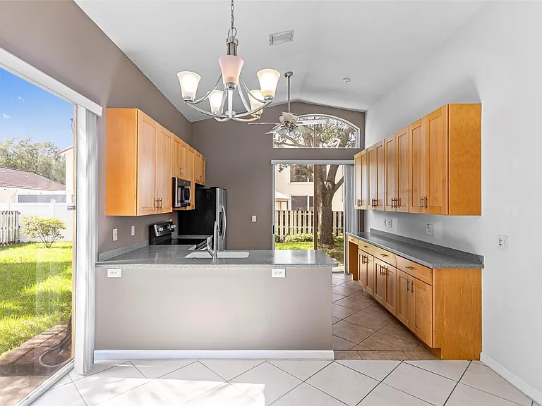 15250 SW 49th Ct — Photo 12