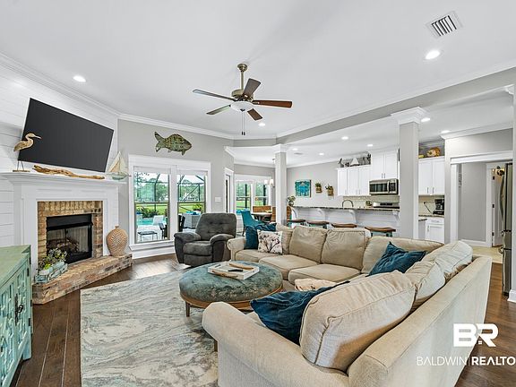 3rd image of 2031 Hogan Dr
