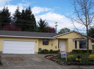 1747 SW Almond Ct, McMinnville, OR