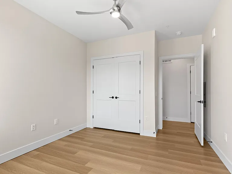 Frameline Apartments — Photo 40