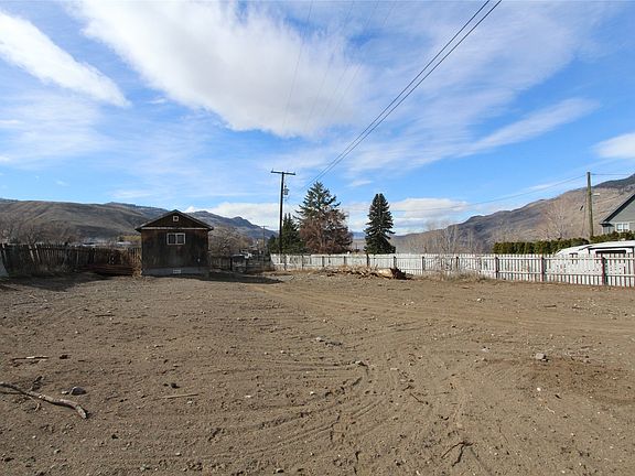 4th image of 7114 Hillcrest Dr