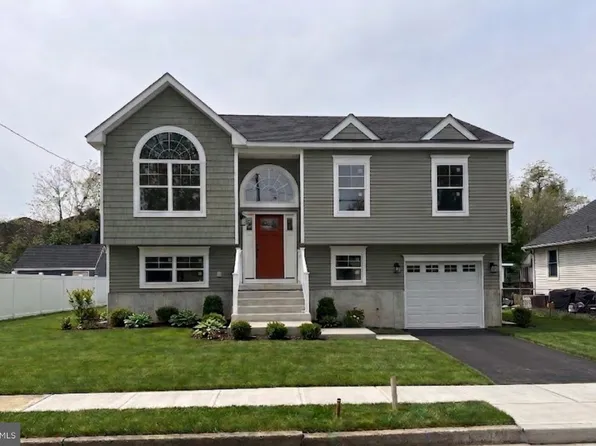 8 Oxford Ave, Gloucester City, NJ 08030