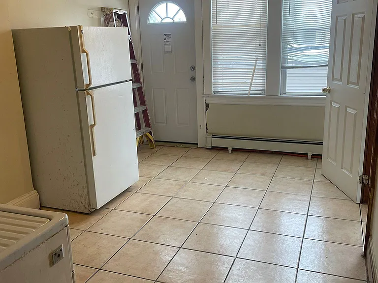 343 Wayne St #1 — Photo 3