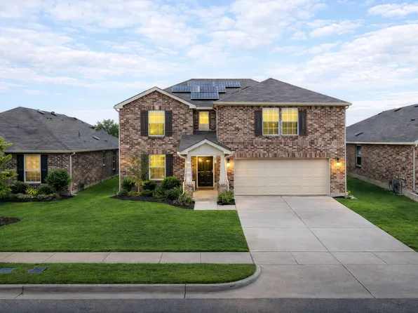 1809 Waggoner Dr, Crossroads, TX 76227