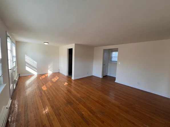 2 Bryan Ct #2, Rutherford, NJ 07070