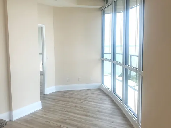 59 Annie Craig Dr #3702, Toronto, ON M8V 0C4