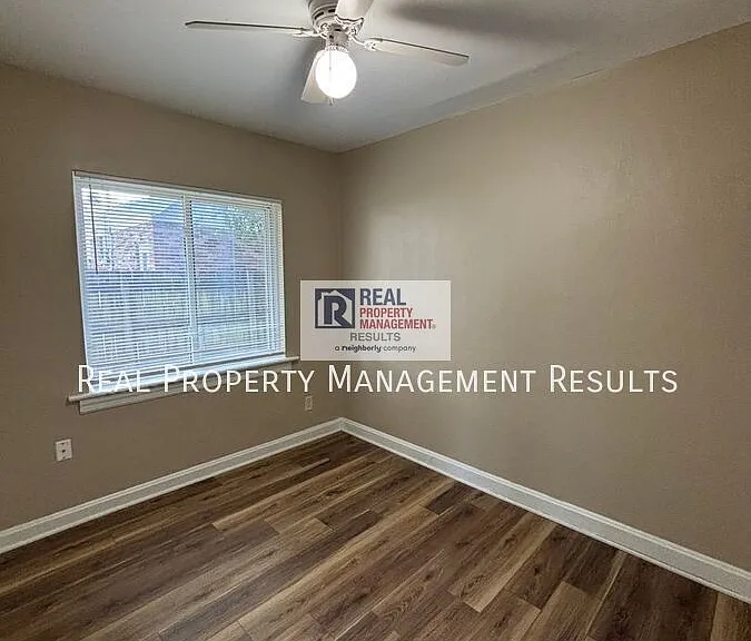 1500 S Harlan Ave #B — Photo 9