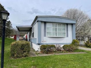 9 Holly Hill Dr, Freedom, PA 15042