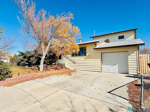 1603 Pecan Cir, Gallup, NM 87301