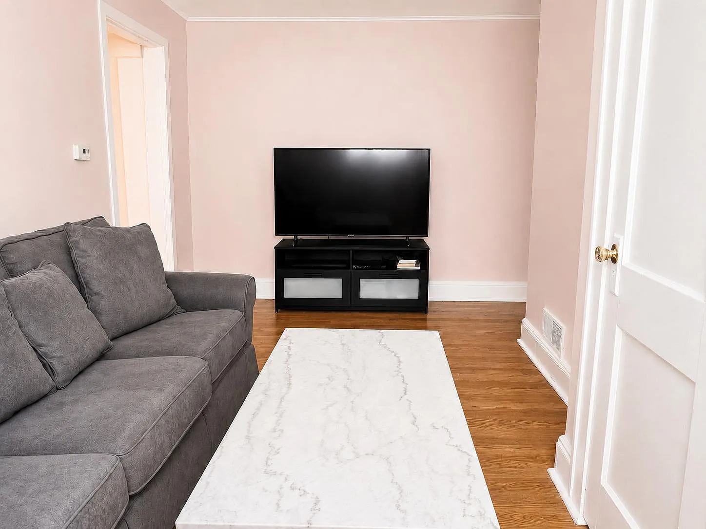 1 bed, 5009 sqft, $1,650 — Photo 4