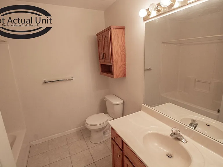 1413-1415 N Frideriki Dr — Photo 5
