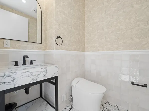 310 Fenimore Street image 28 of 48