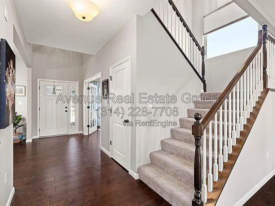 4 bed, 3.0 bath, 2800 sqft, $3,750 — Photo 4