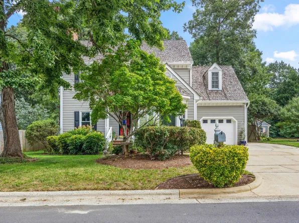 207 Wintermist Dr, Cary, NC 27513
