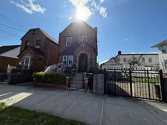 3963 Seton Avenue  image 1 of 28