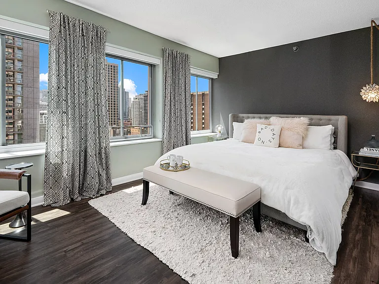 Chestnut Tower Apartments — Photo 7