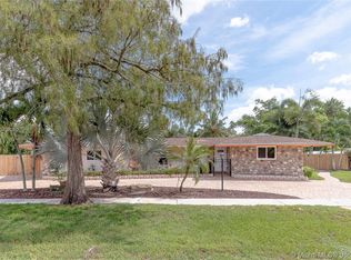 5861 SW 13th St, Plantation, FL 33317