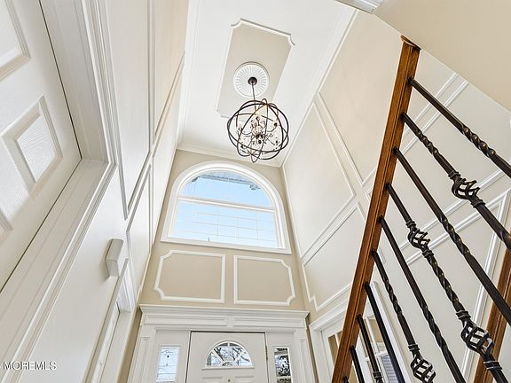 2nd image of 453 Harnell Avenue