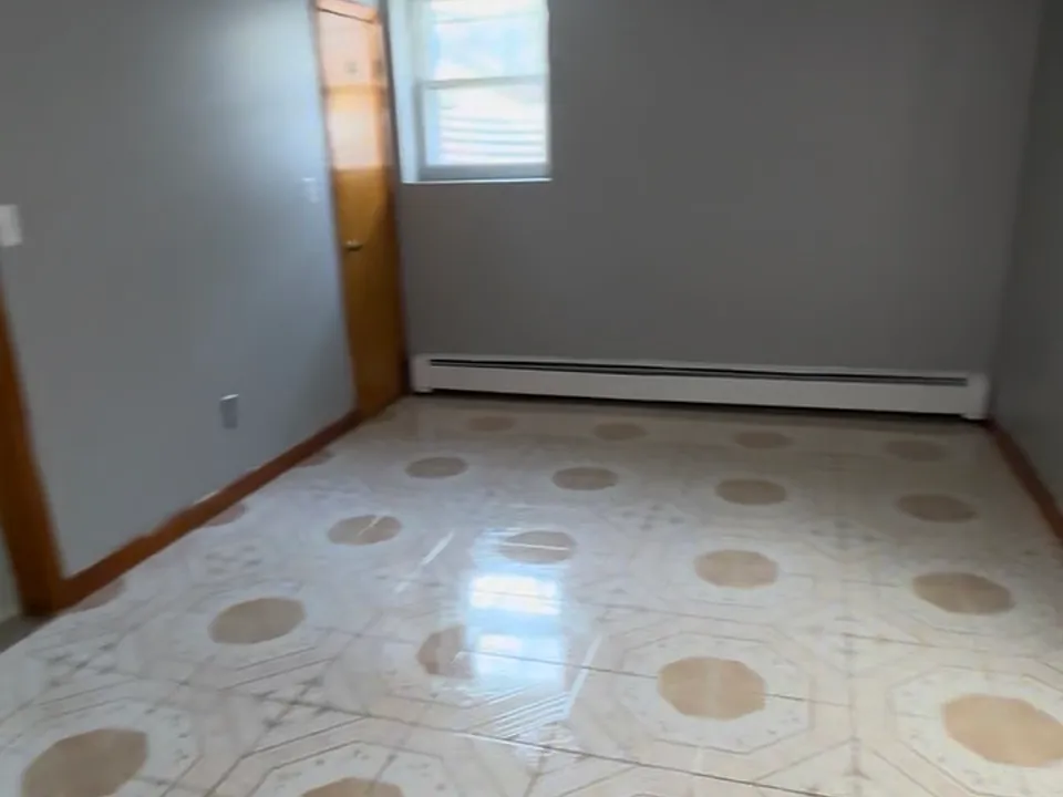 25 Duval St #2B