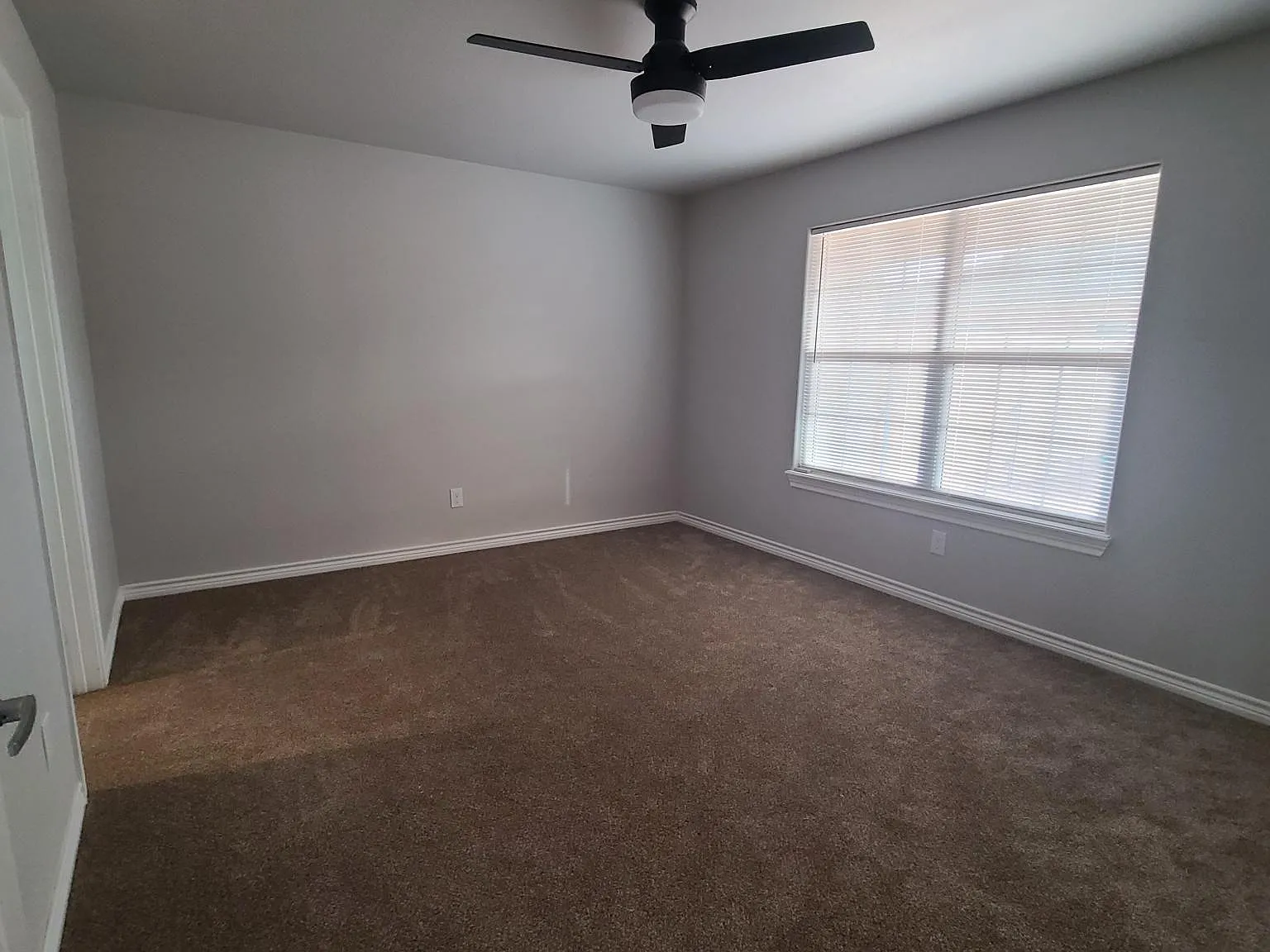 3 bed, 1821 sqft, $1,500 — Photo 4