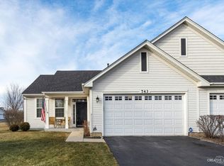 743 Bellevue Cir, Oswego, IL