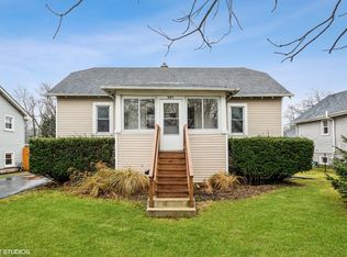 341 W View St, Lombard, IL 60148