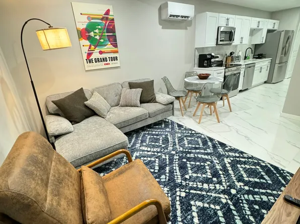 1487 5th Ave #5, Troy, NY 12180