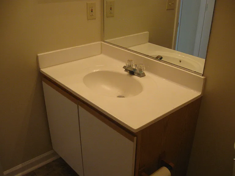 310 Wine St — Photo 16