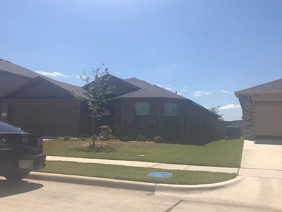 2nd image of 1112 Autumnwood Dr
