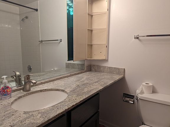 5th image of 3112 N Sheffield Ave #205RA