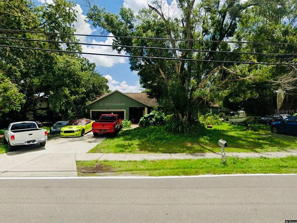 1st image of 8417 N MANHATTAN AVENUE