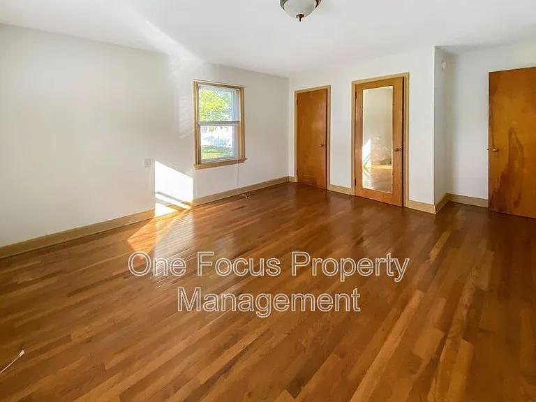 315 N Arch St — Photo 10