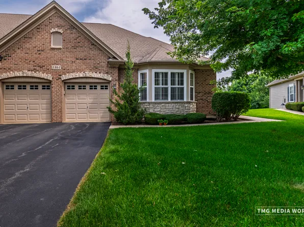 1861 Turtle Creek Dr, Aurora, IL 60503