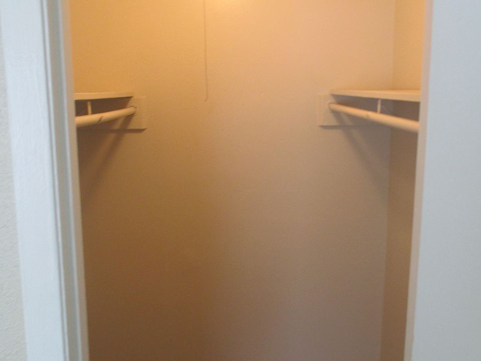 Walking Closet