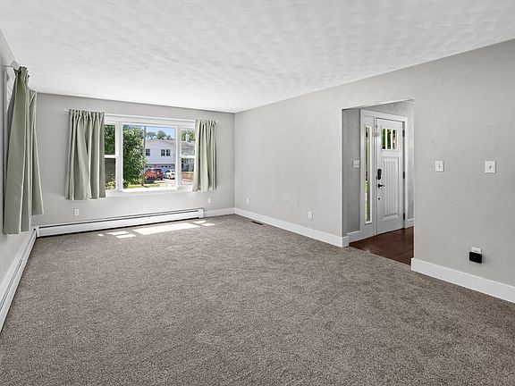 4th image of 1516 W George Washington Blvd