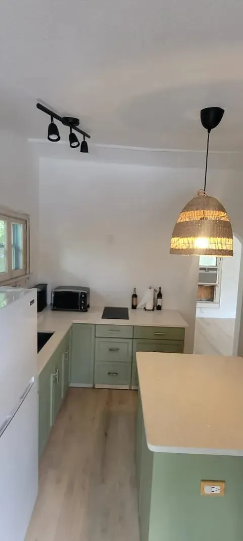 21st St SW — Photo 4