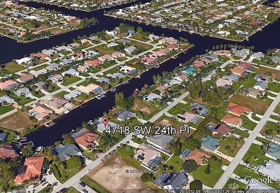 3rd image of 4718 SW 24th Pl