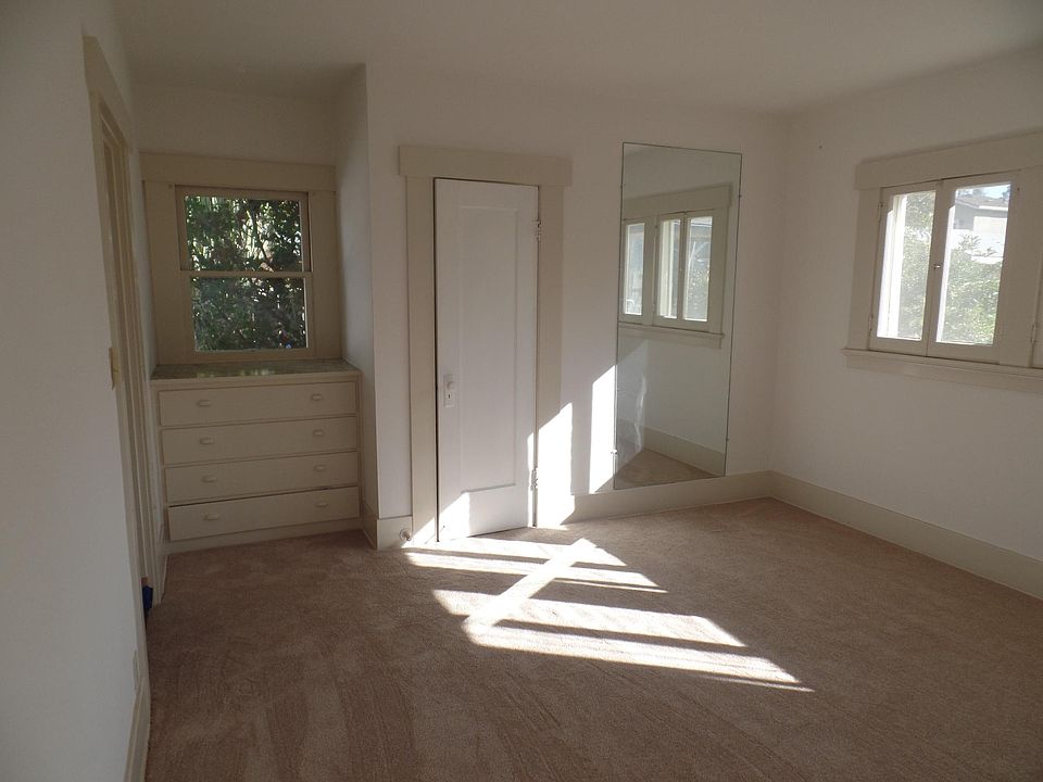 1st image of 263 Palo Alto Ave