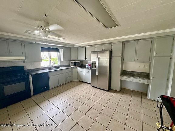 5th image of 617 Hickory St