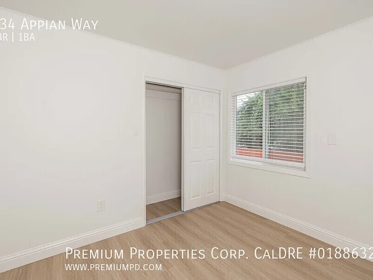 934 Appian Way — Photo 13