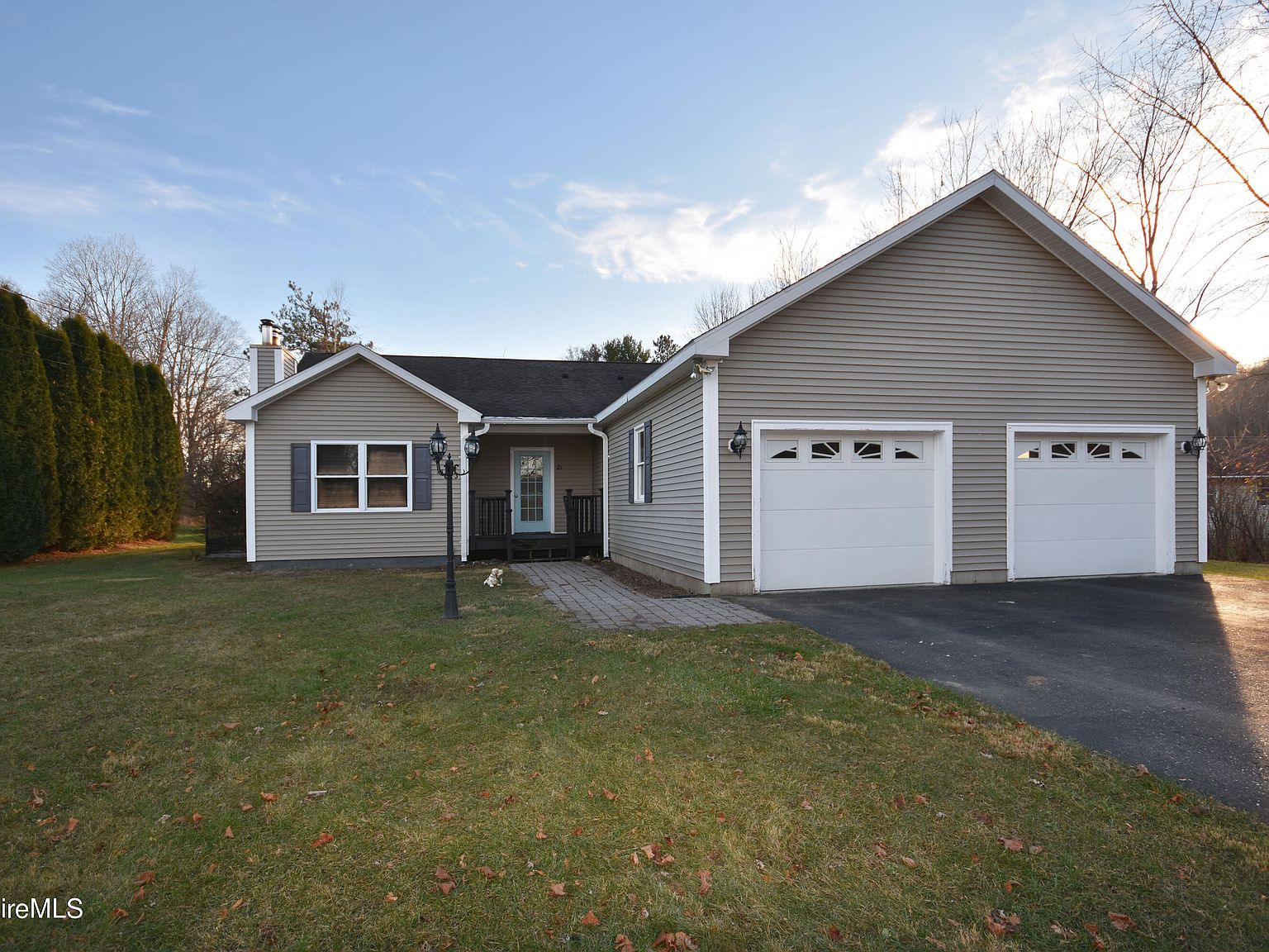 21 Wyantenuck St, Housatonic, MA 01236 Zillow