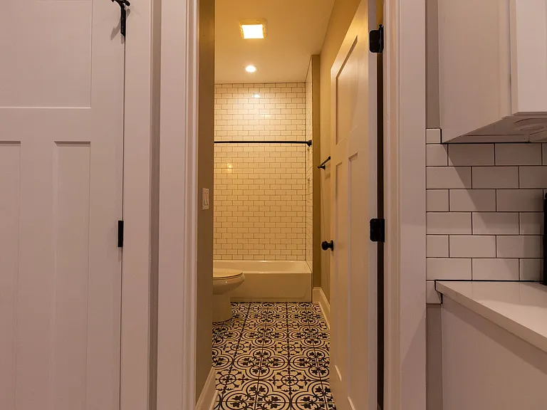 Avondale Building with All Renovated Units — Photo 14