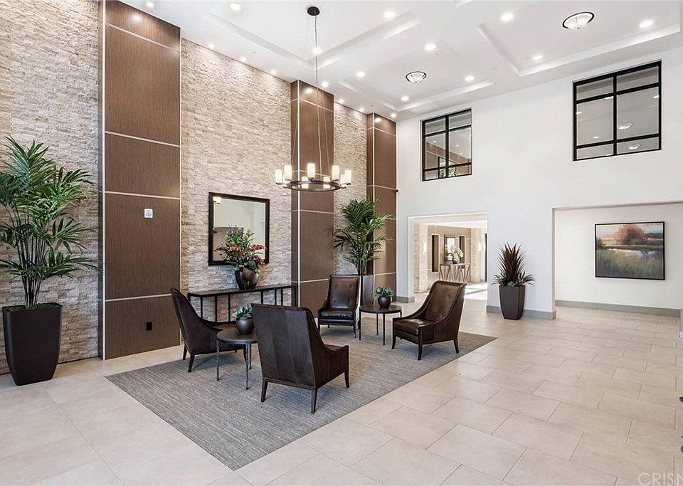 1st image of 5015 Balboa Blvd Unit 304