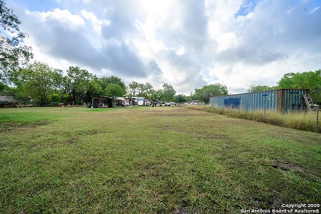 2nd image of 243 Esmeralda Dr