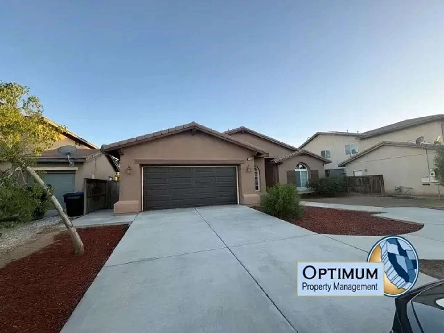 Beautiful 3-Bedroom Home in Victorville — Photo 2